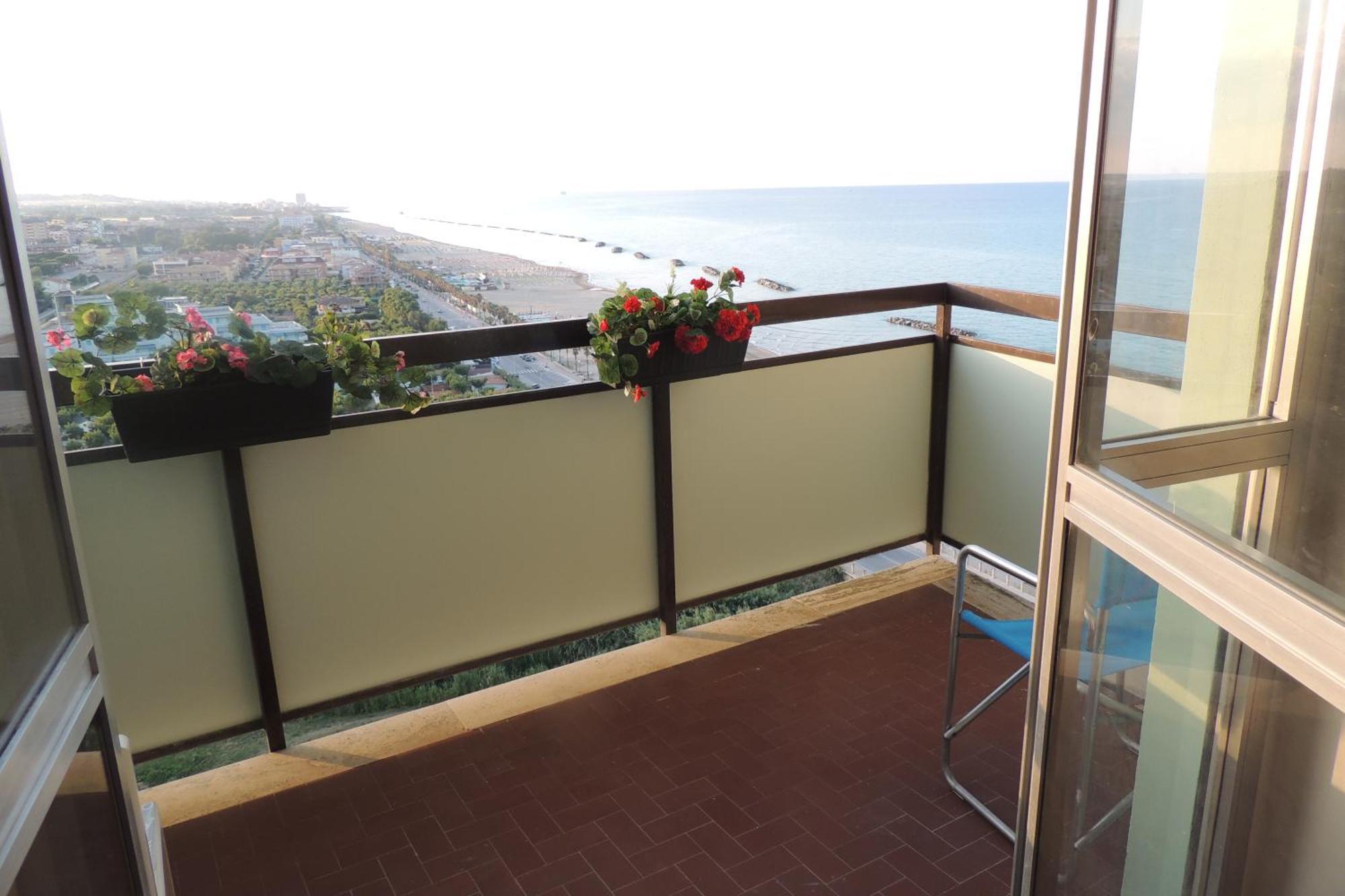 Interno 132 Apartment Porto San Giorgio Bagian luar foto