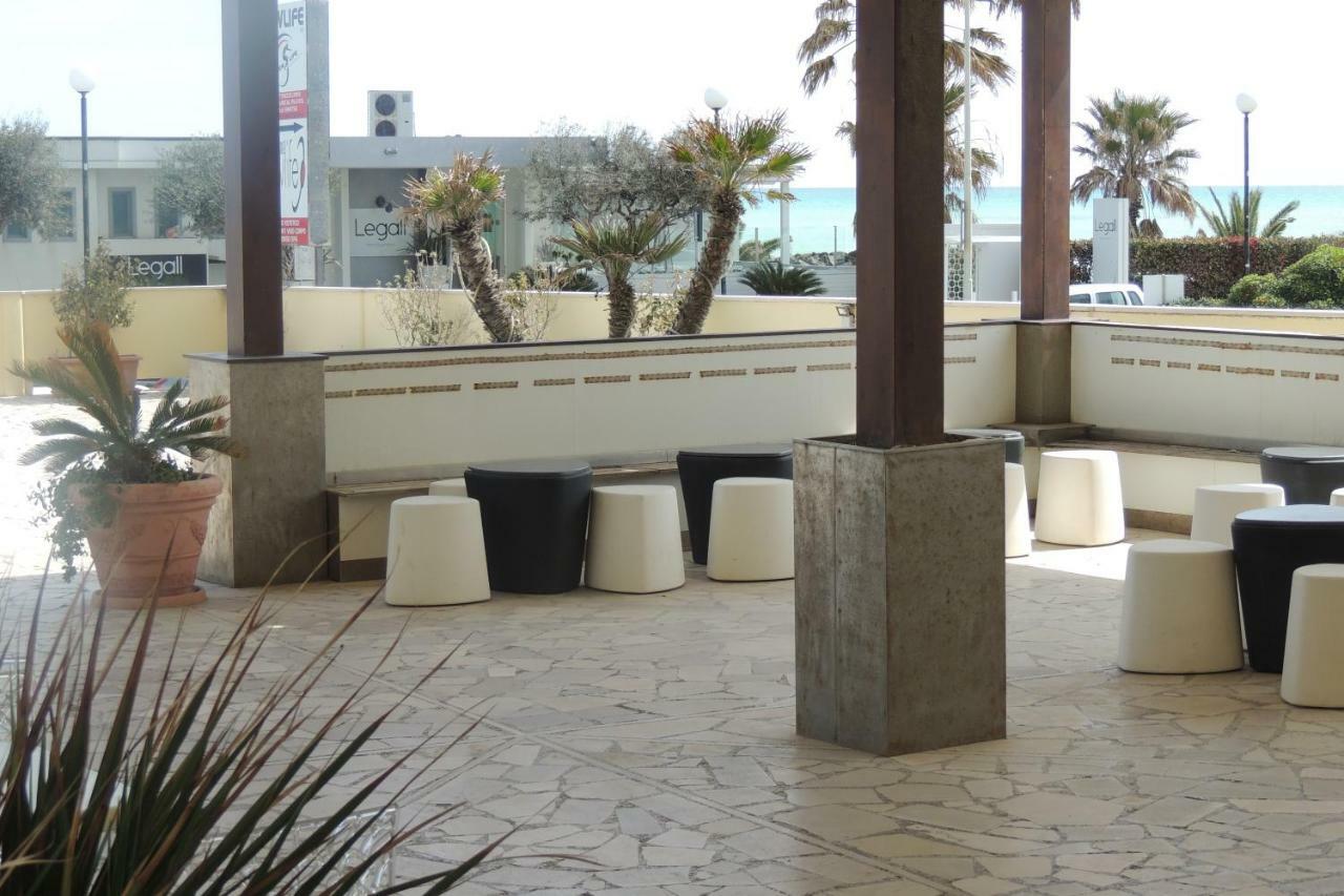 Interno 132 Apartment Porto San Giorgio Bagian luar foto